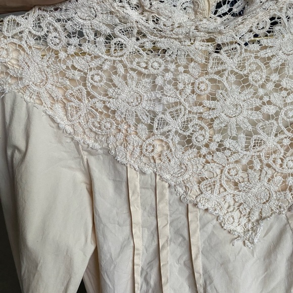 Designers Remix Collection – Tyttebær Maja Blouse (S/M) - Picture 12 of 14